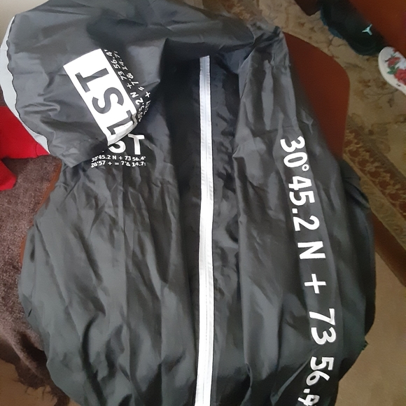 Jacket - Picture 3 of 3